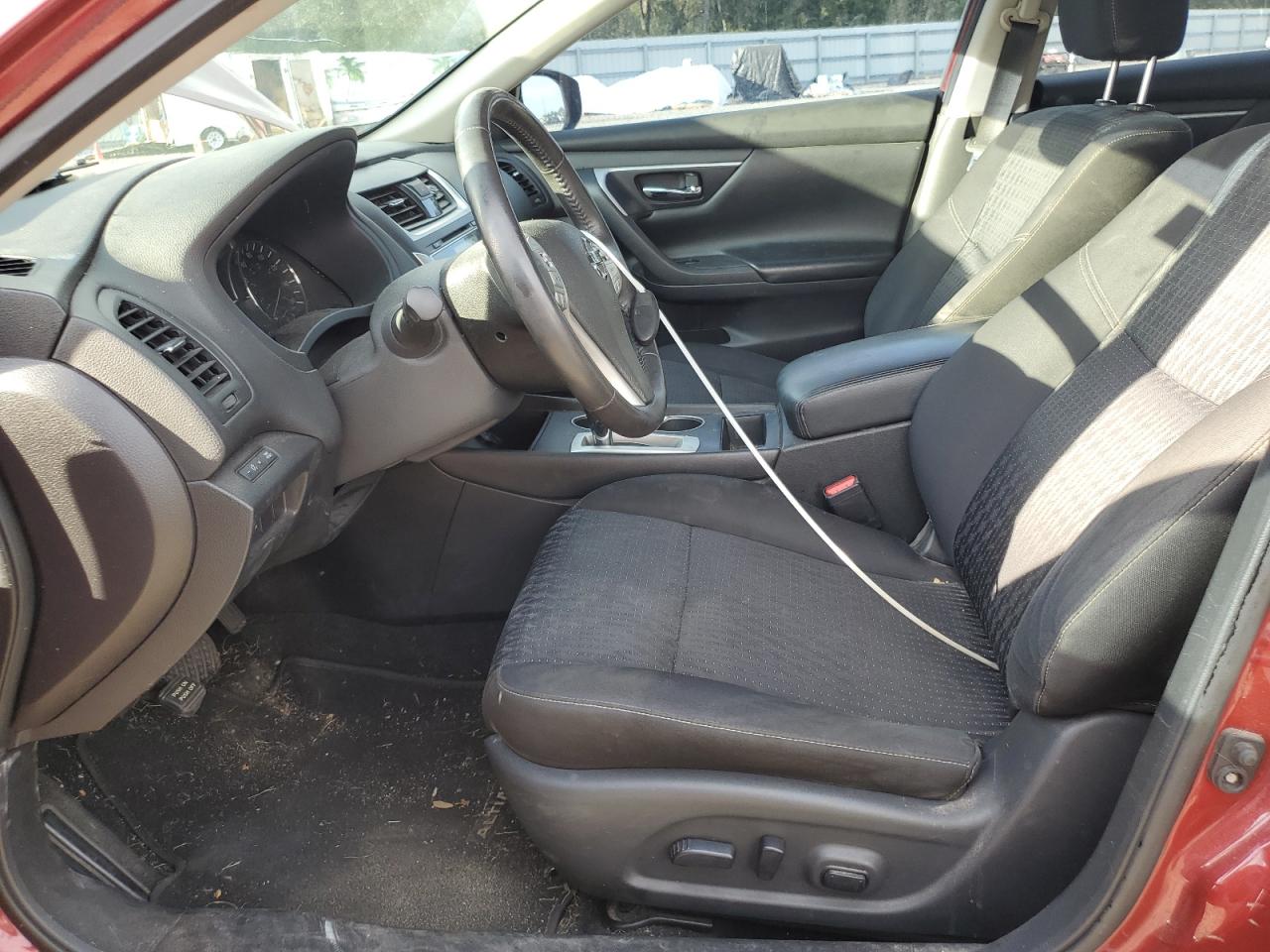 2016 Nissan Altima - Image 7