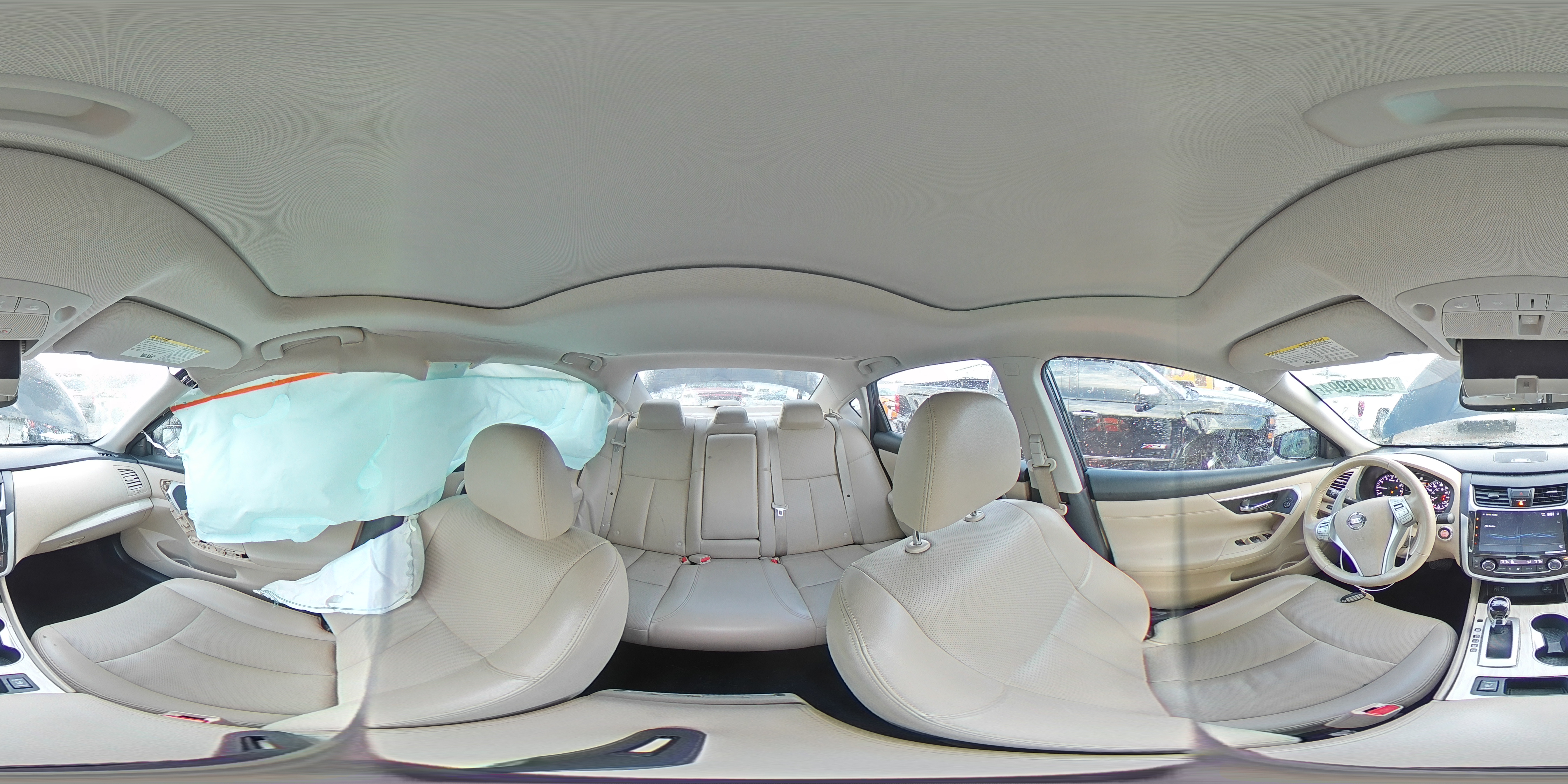 2018 Nissan Altima - Image 15