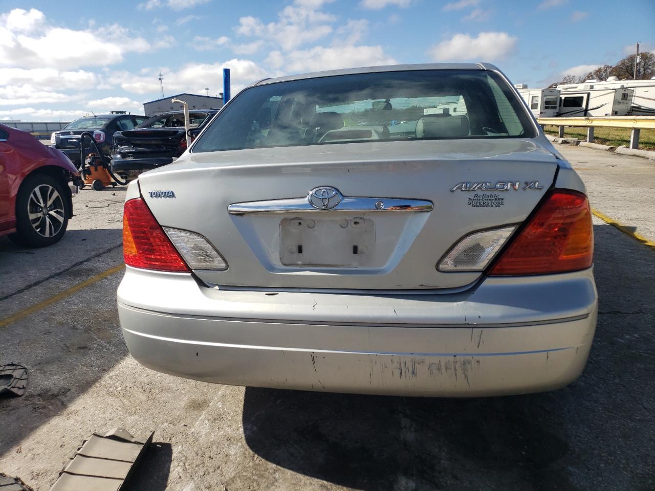 2002 Toyota Avalon - Image 6