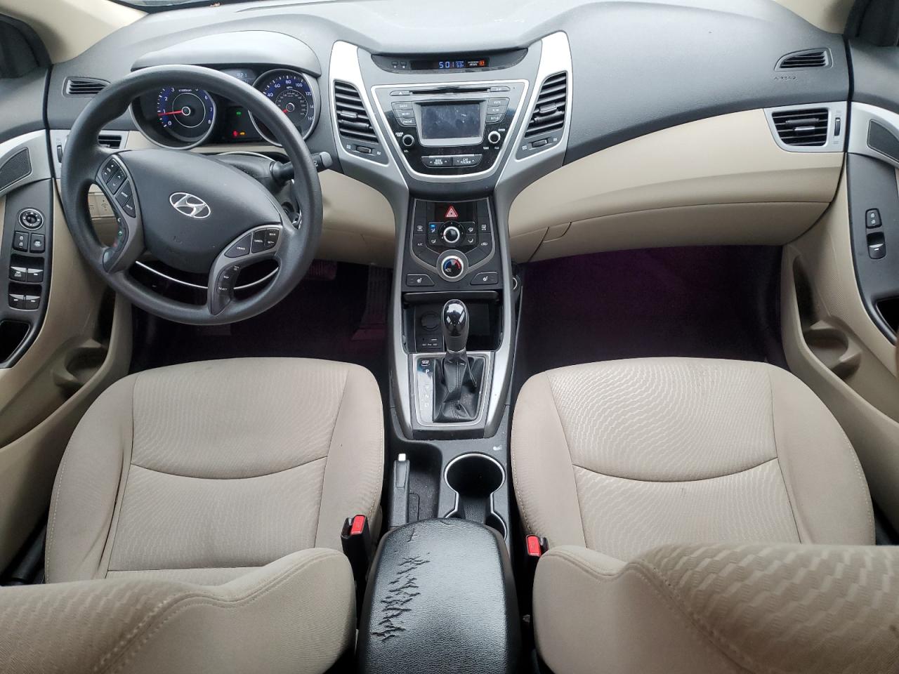2014 Hyundai Elantra - Image 8