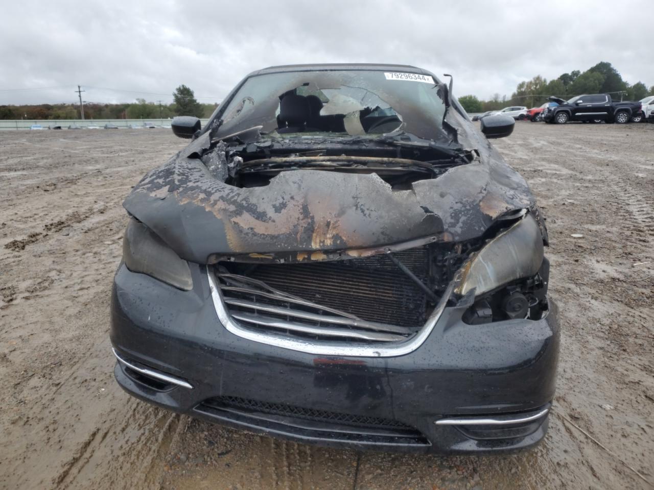 2013 Chrysler 200 - Image 5