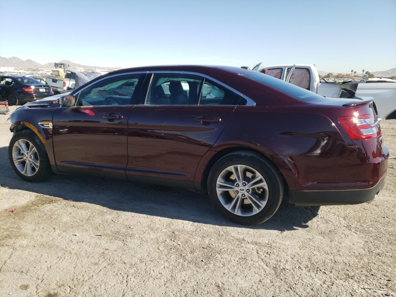 2018 Ford Taurus - Image 2