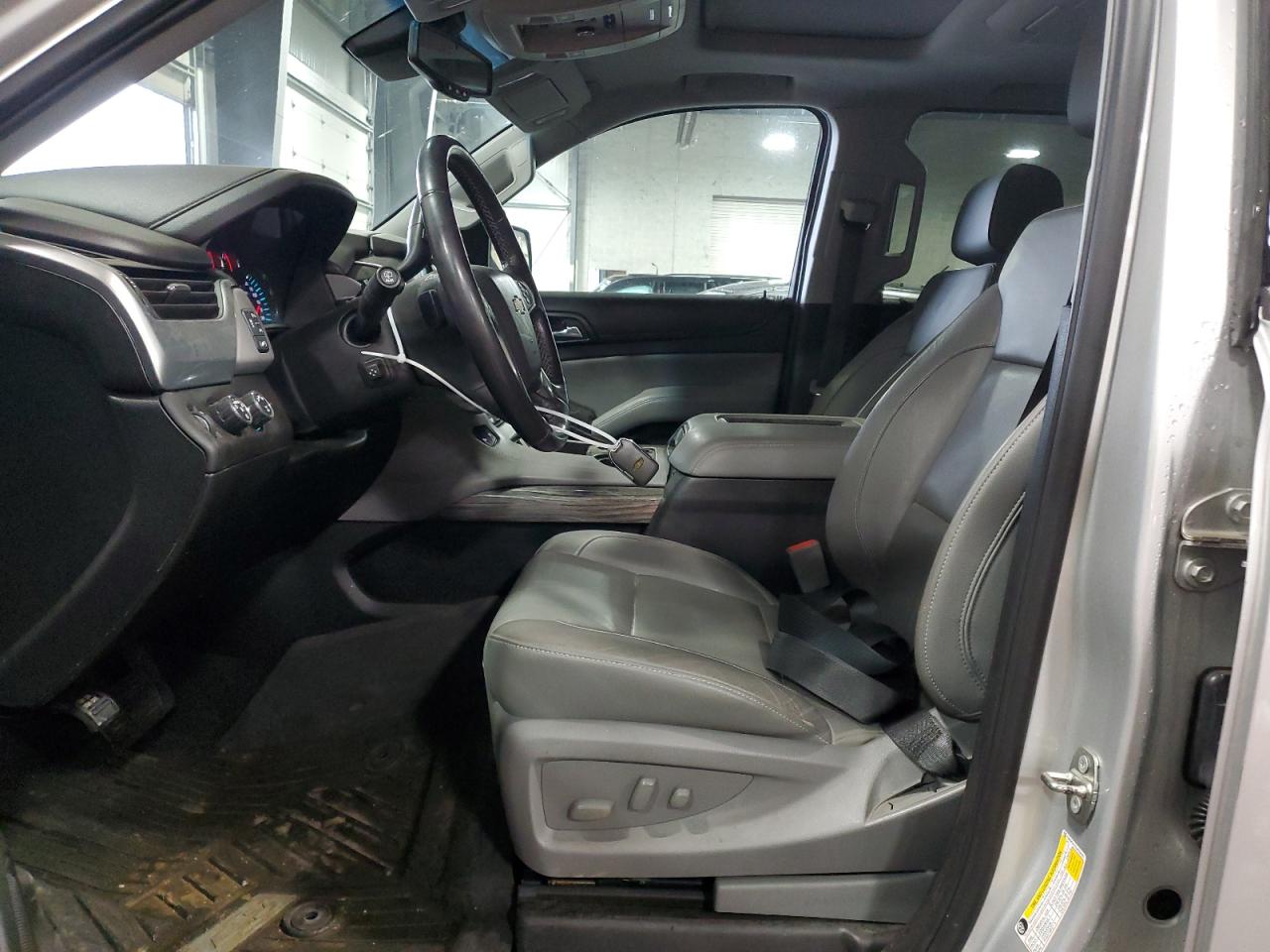 2018 Chevrolet Suburban - Image 7