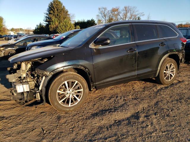  TOYOTA HIGHLANDER 2017 Czarny