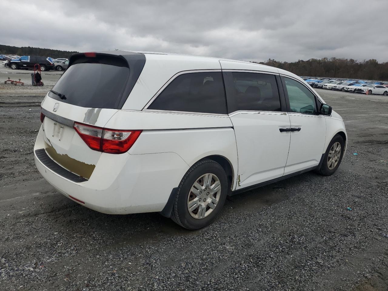 2011 Honda Odyssey - Image 3
