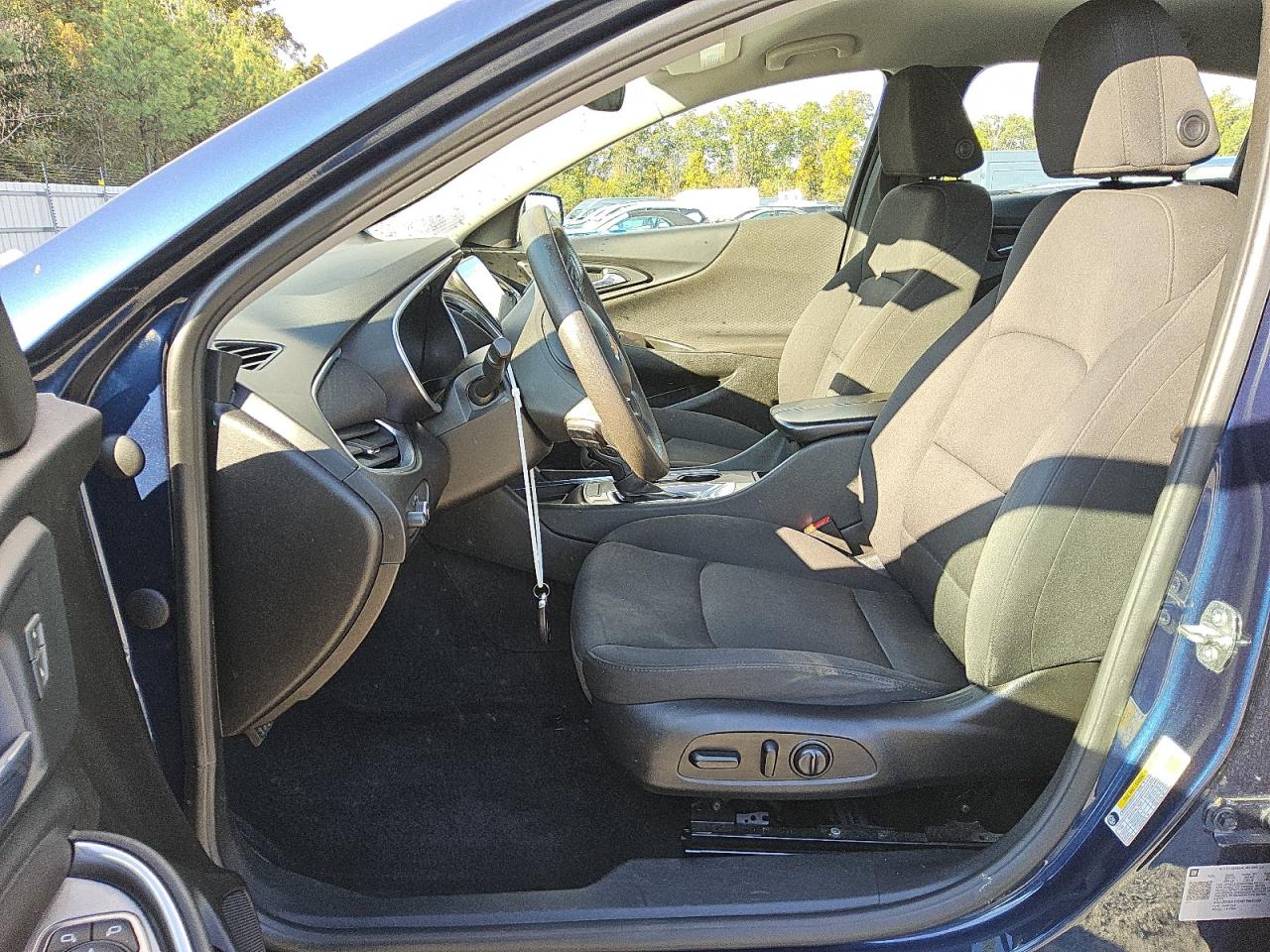 2021 Chevrolet Malibu - Image 7