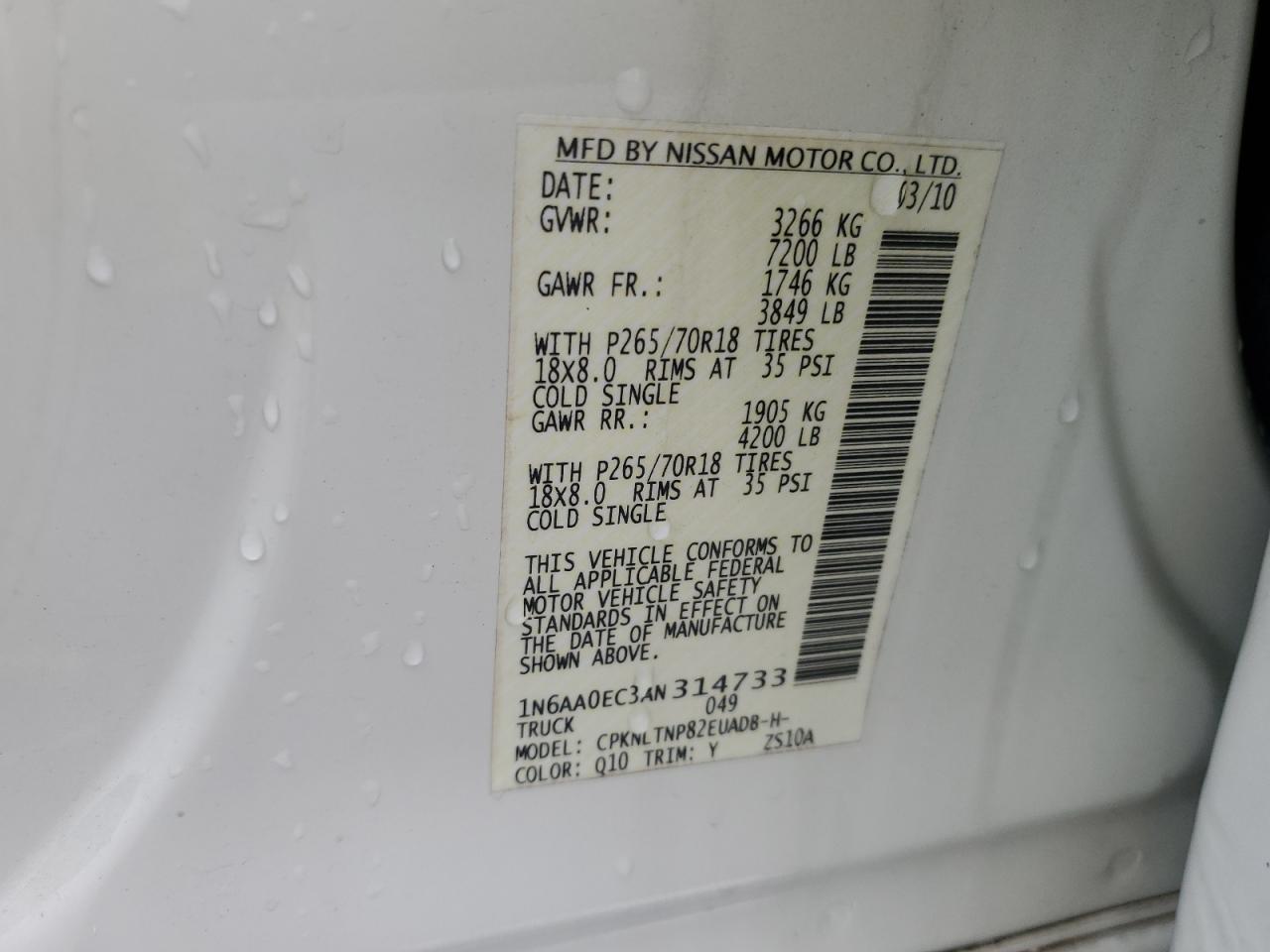 2010 Nissan Titan - Image 13