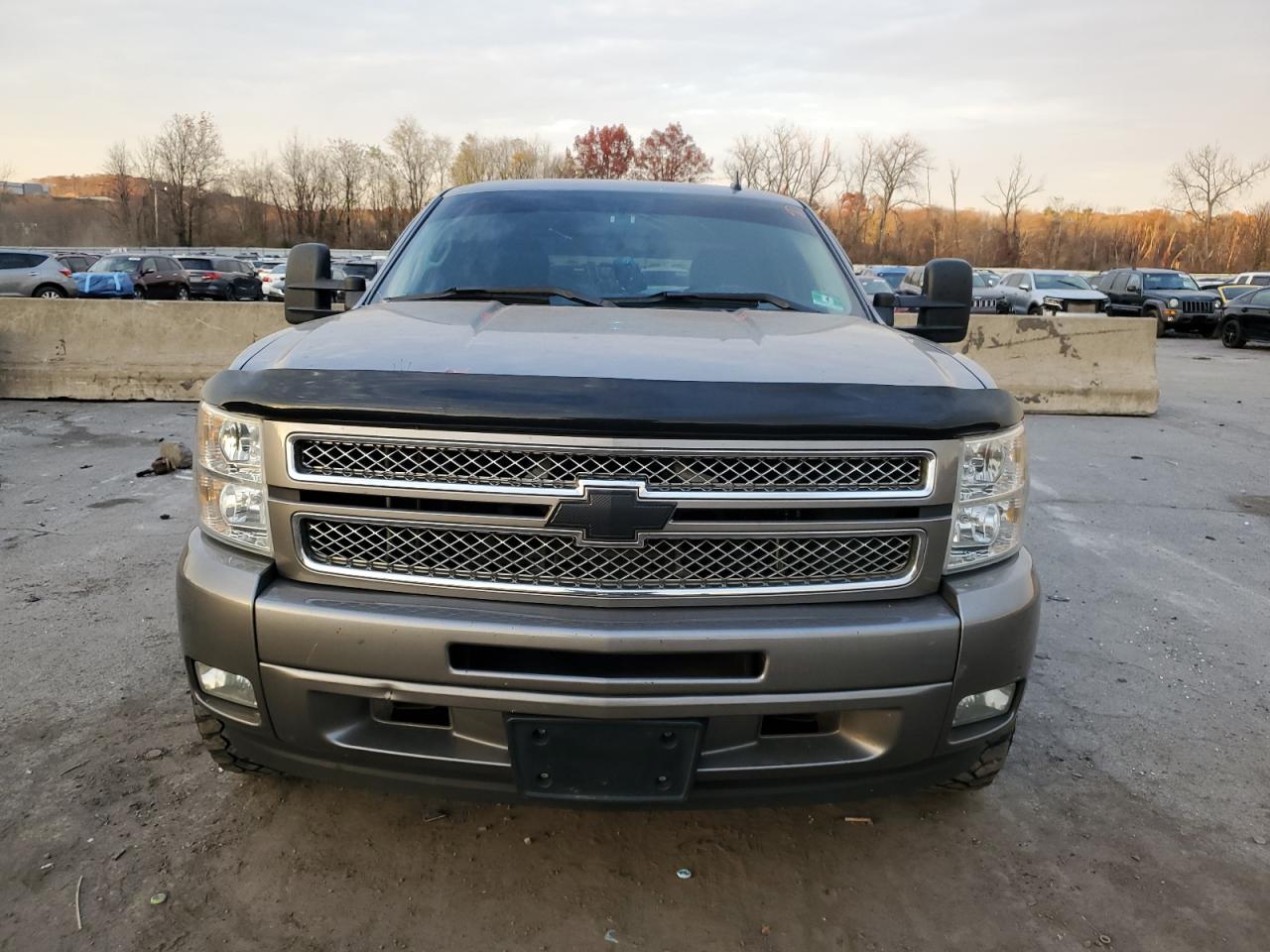 2013 Chevrolet Silverado - Image 5