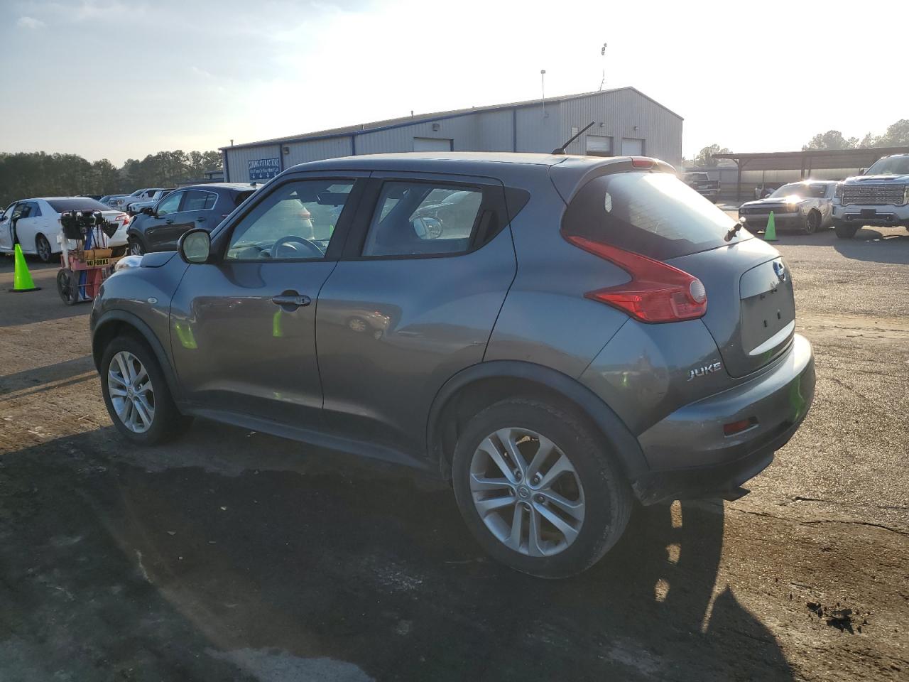 2013 Nissan Juke - Image 2