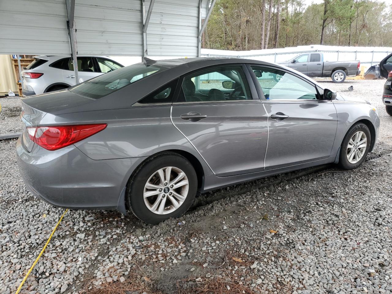 2013 Hyundai Sonata - Image 3