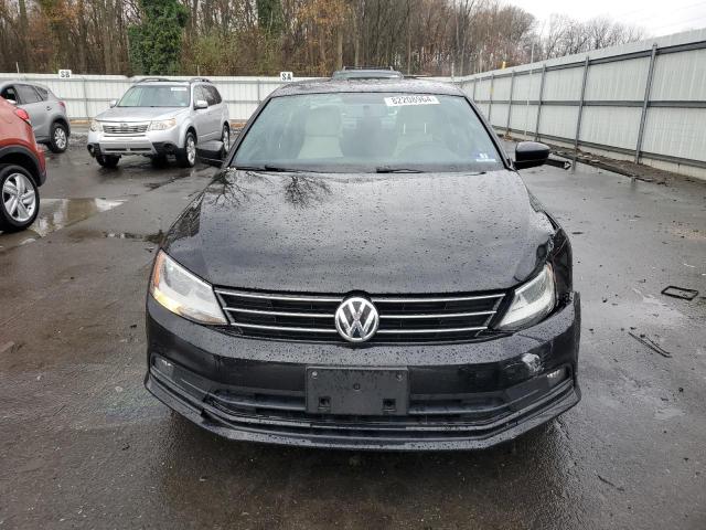  VOLKSWAGEN JETTA 2016 Чорний