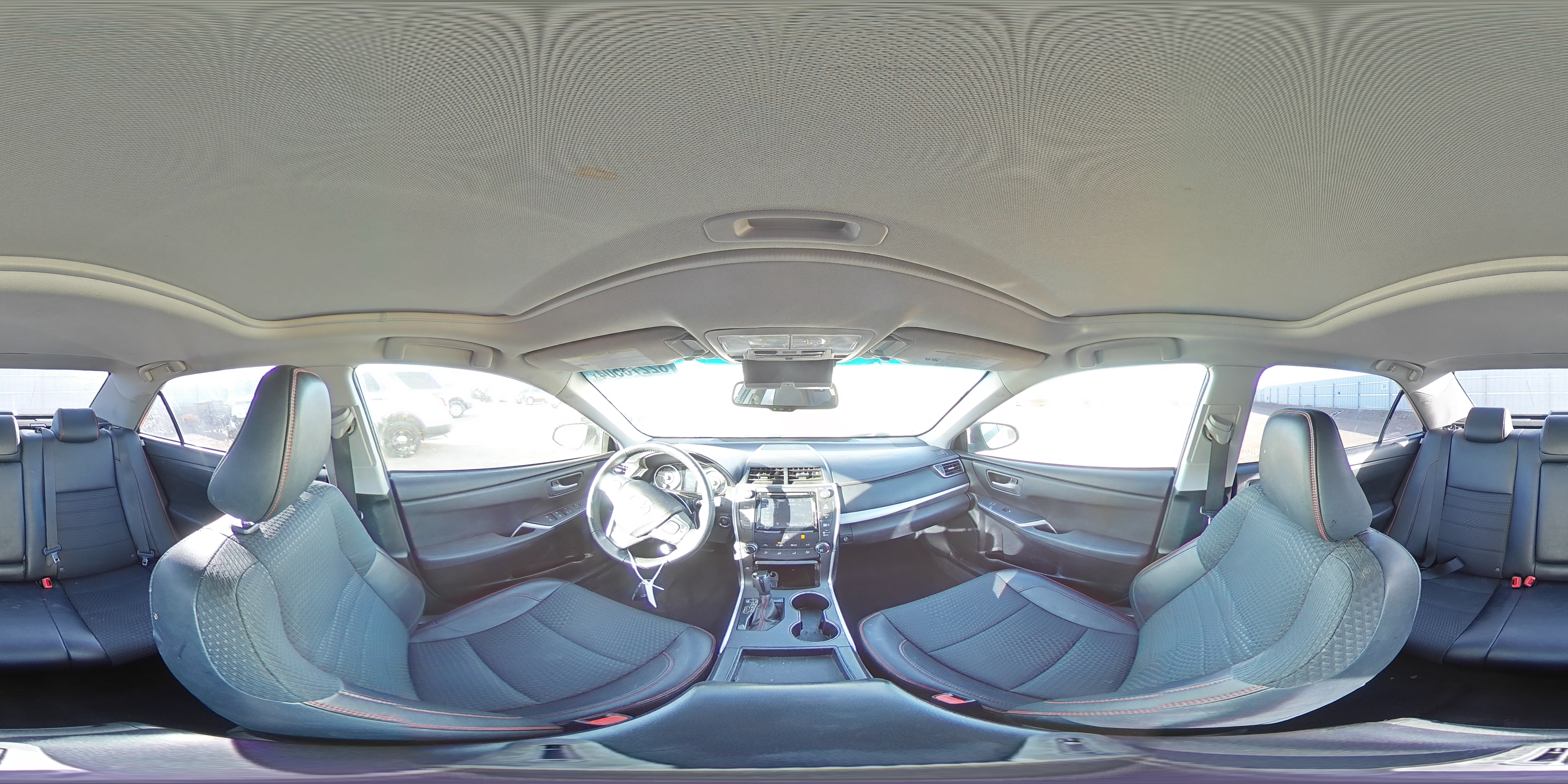 2015 Toyota Camry - Image 13