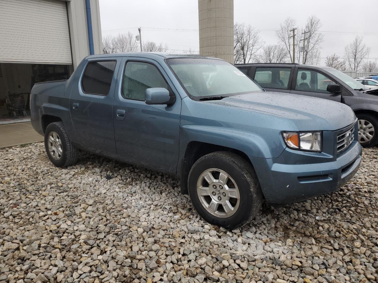 2008 Honda Ridgeline - Image 4