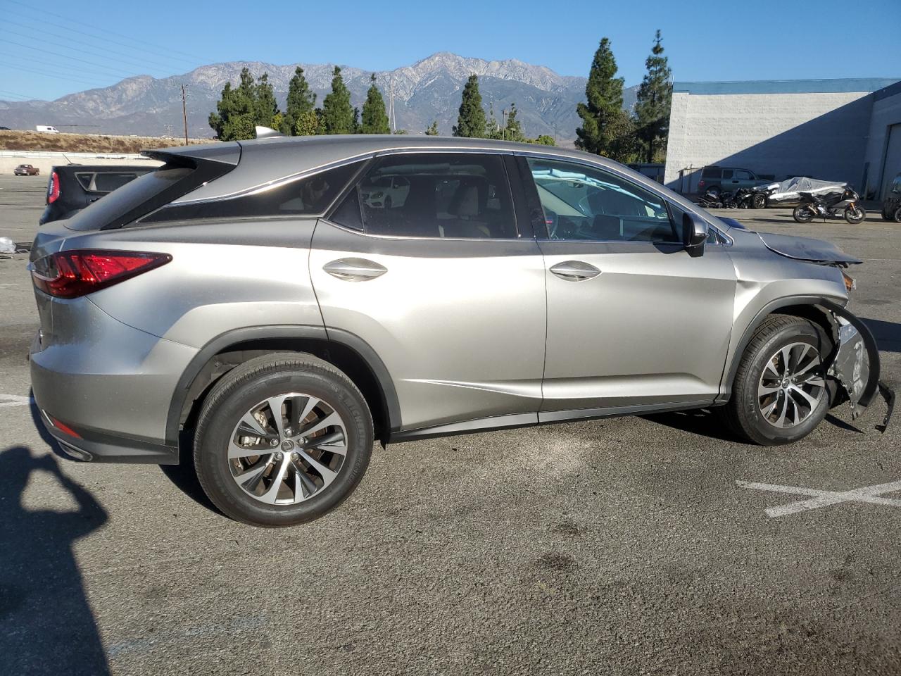 2022 Lexus RX - Image 3