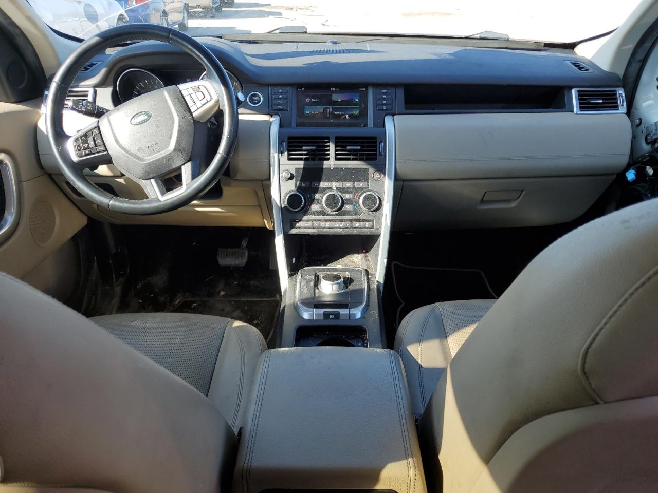 2016 Land Rover Discovery - Image 8