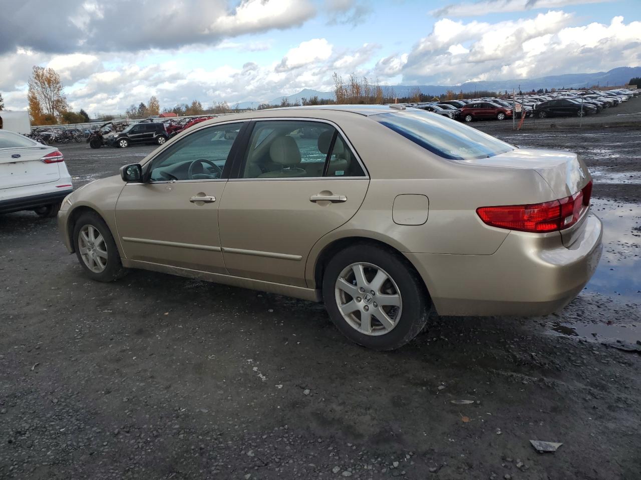 2005 Honda Accord - Image 2