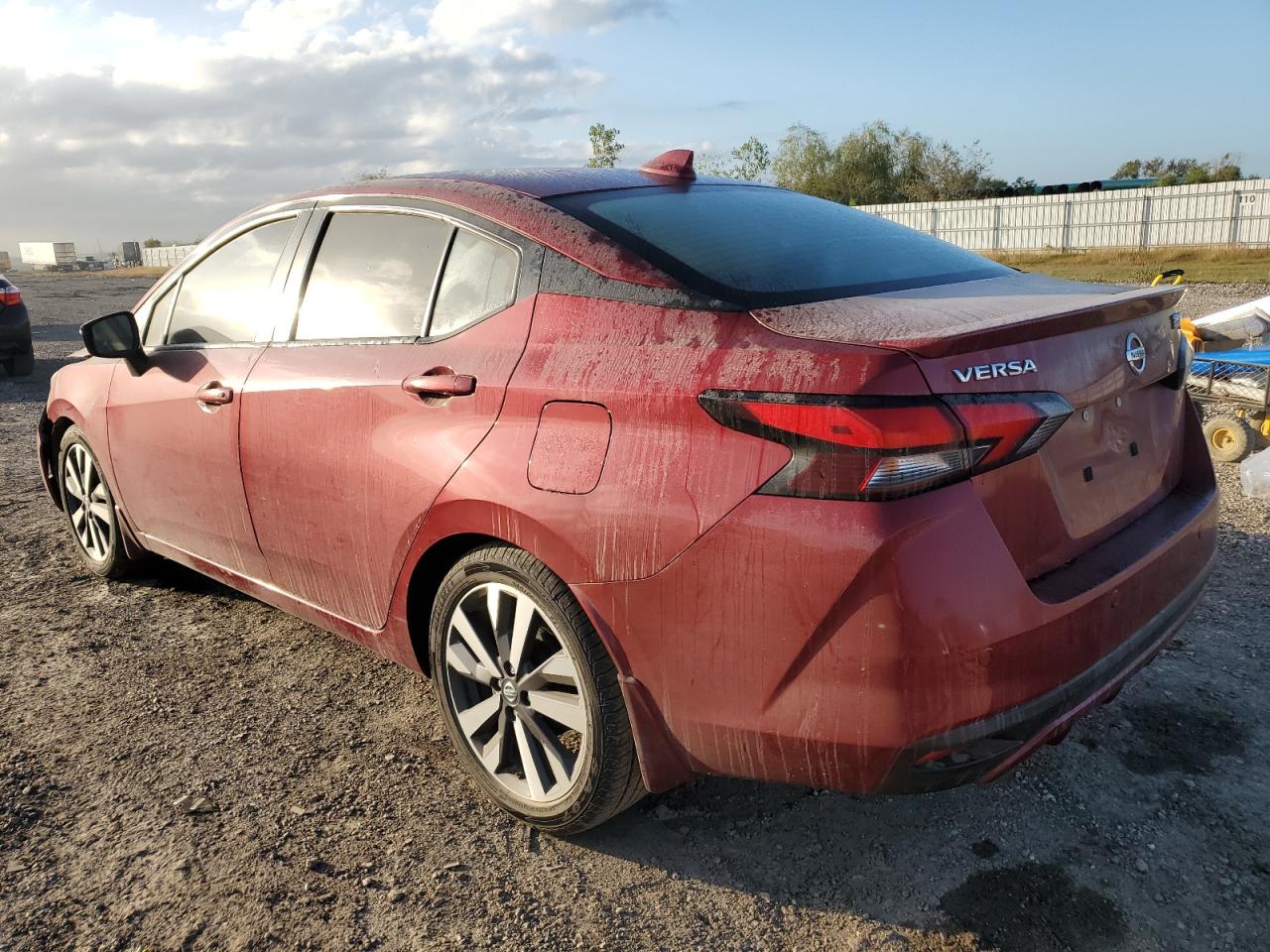 2020 Nissan Versa - Image 2