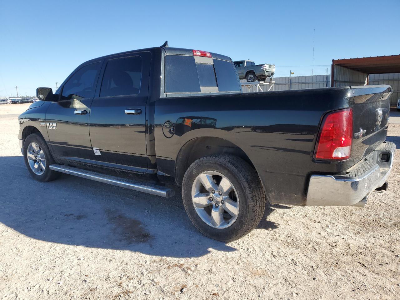 2015 RAM 1500 - Image 2