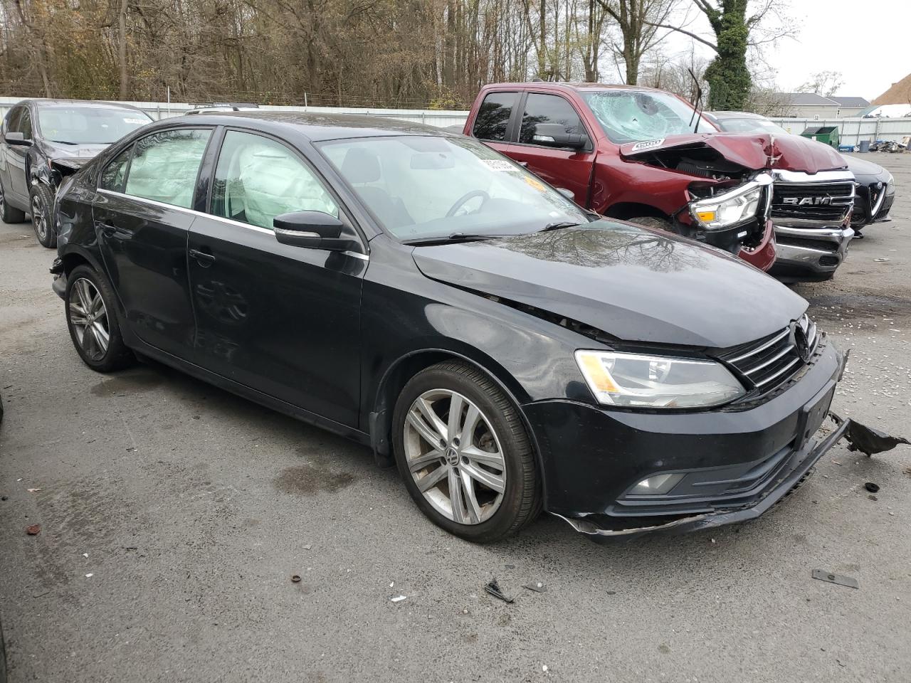 2015 Volkswagen Jetta - Image 4