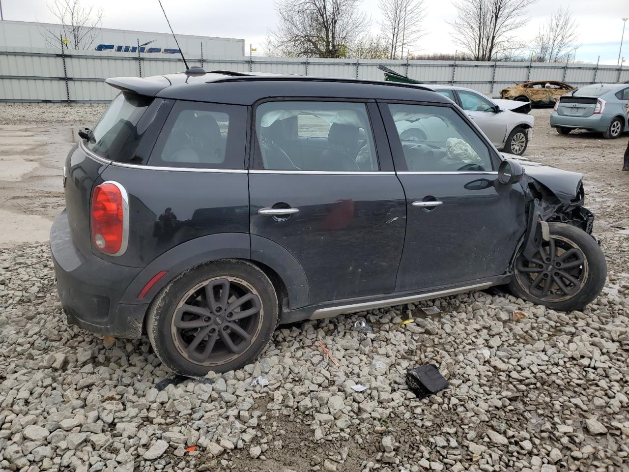 VIN WMWZC5C52FWP44592 2015 MINI COOPER no.3