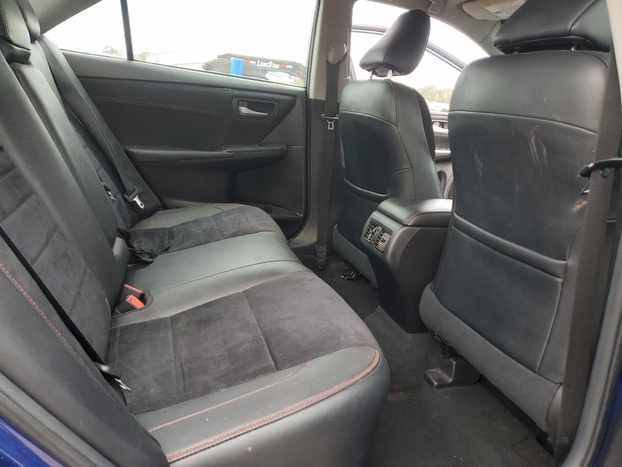 2015 Toyota Camry - Image 10