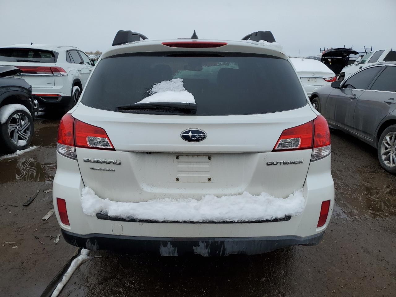 2013 Subaru Outback - Image 6