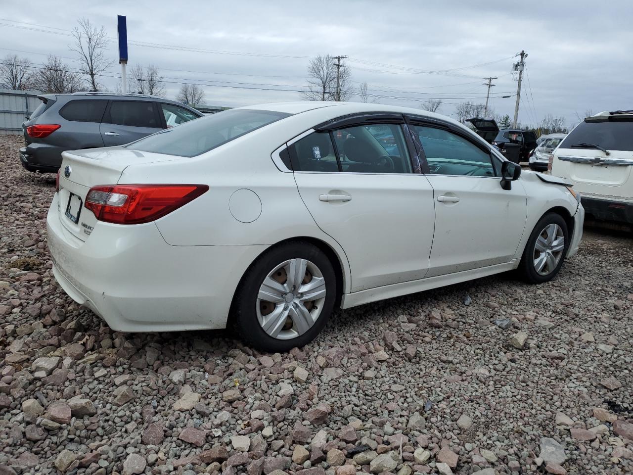 VIN 4S3BNAA65H3014165 2017 SUBARU LEGACY no.3