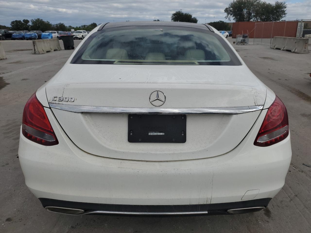 2017 Mercedes-Benz C 300 VIN: 55SWF4JB6HU199504 Lot: 80729704