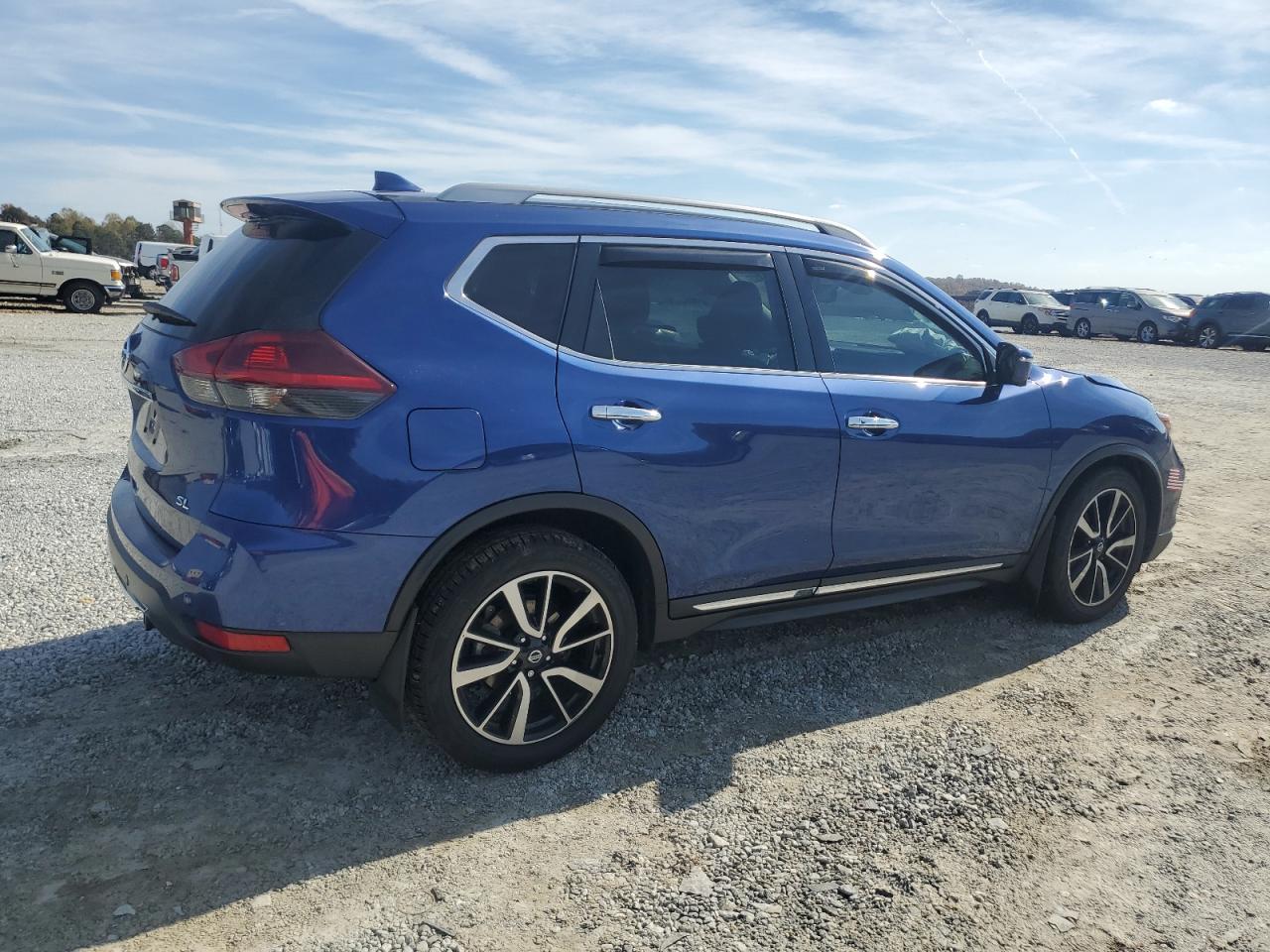 2019 Nissan Rogue - Image 3