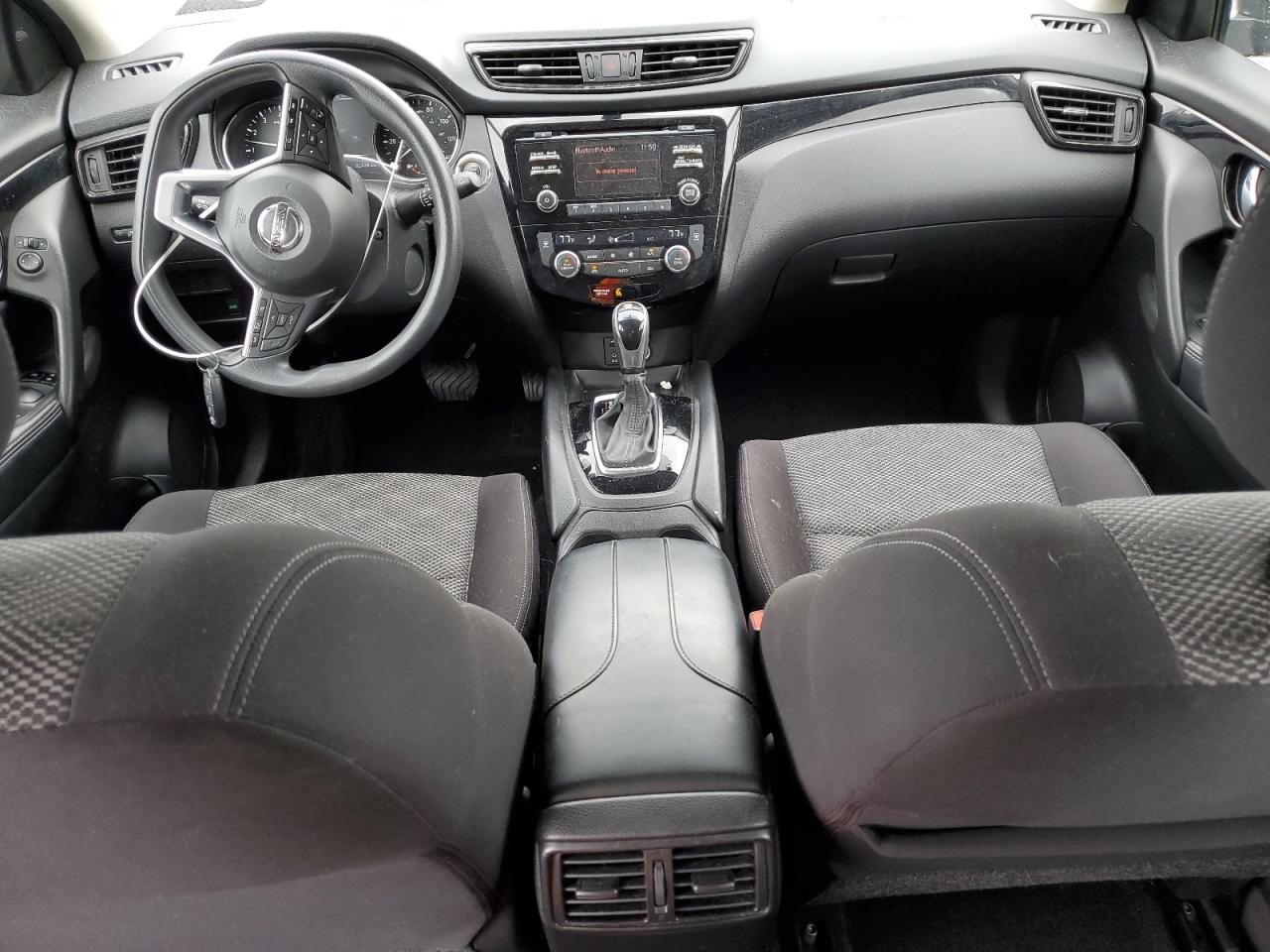 2018 Nissan Rogue - Image 8
