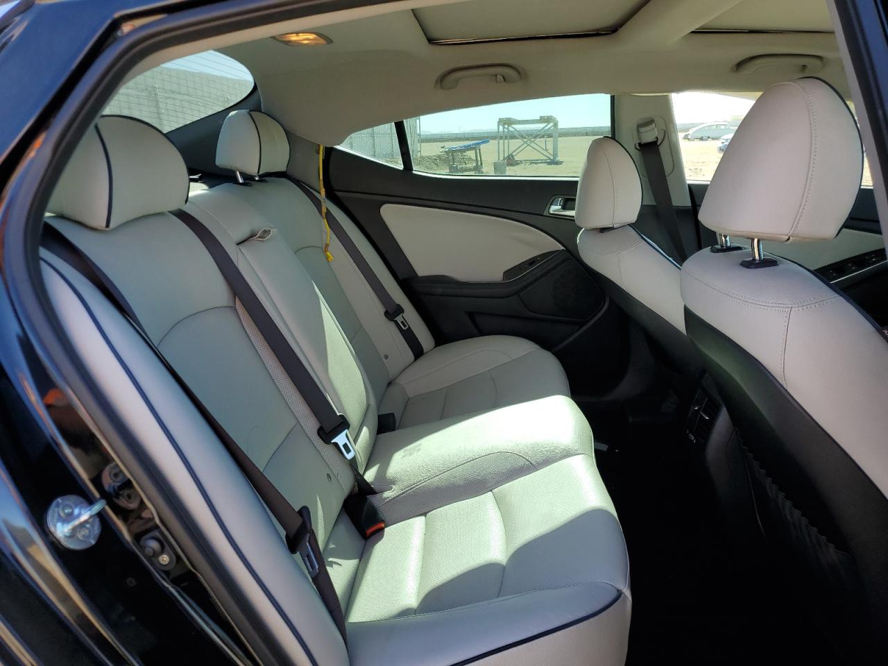 2015 Kia Optima - Image 10