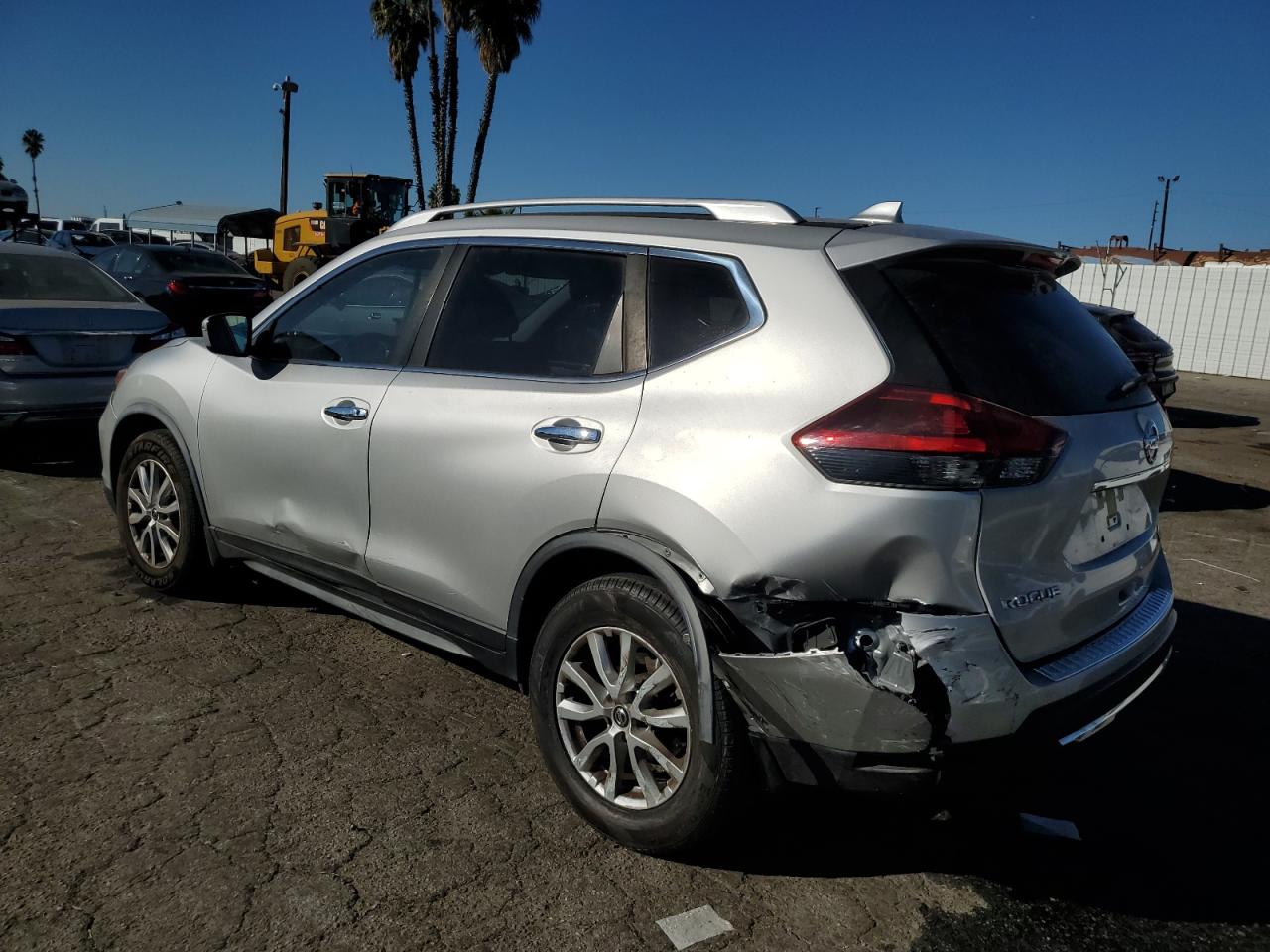 2020 Nissan Rogue - Image 2