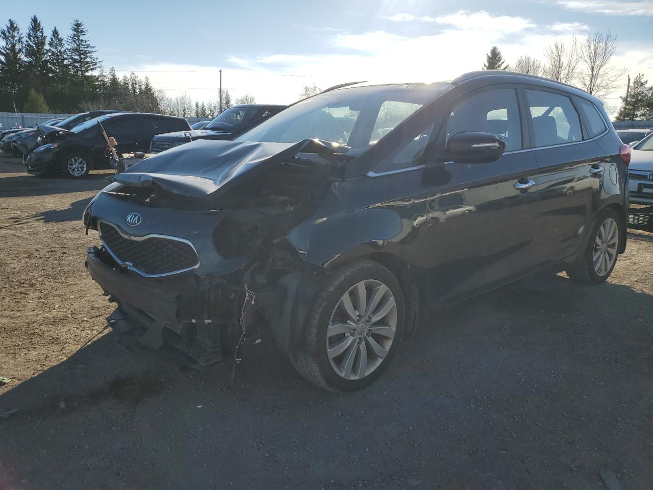 2016 Kia Rondo - Image 1