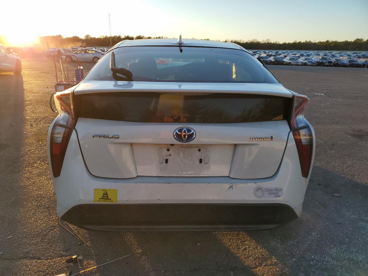 VIN JTDKBRFU4G3005843 2016 TOYOTA PRIUS no.6