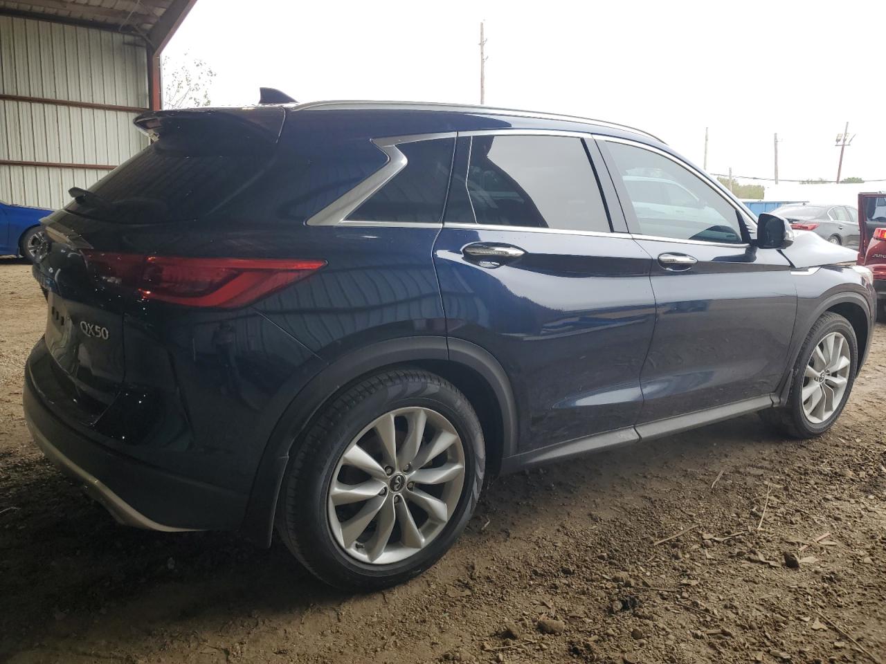 2019 Infiniti QX50 - Image 3