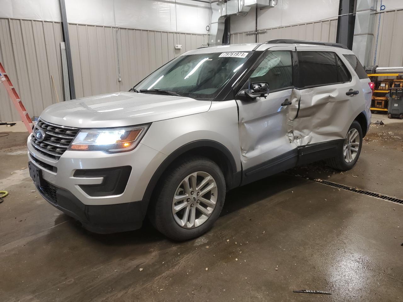 VIN 1FM5K8B86HGD88285 2017 FORD EXPLORER no.1