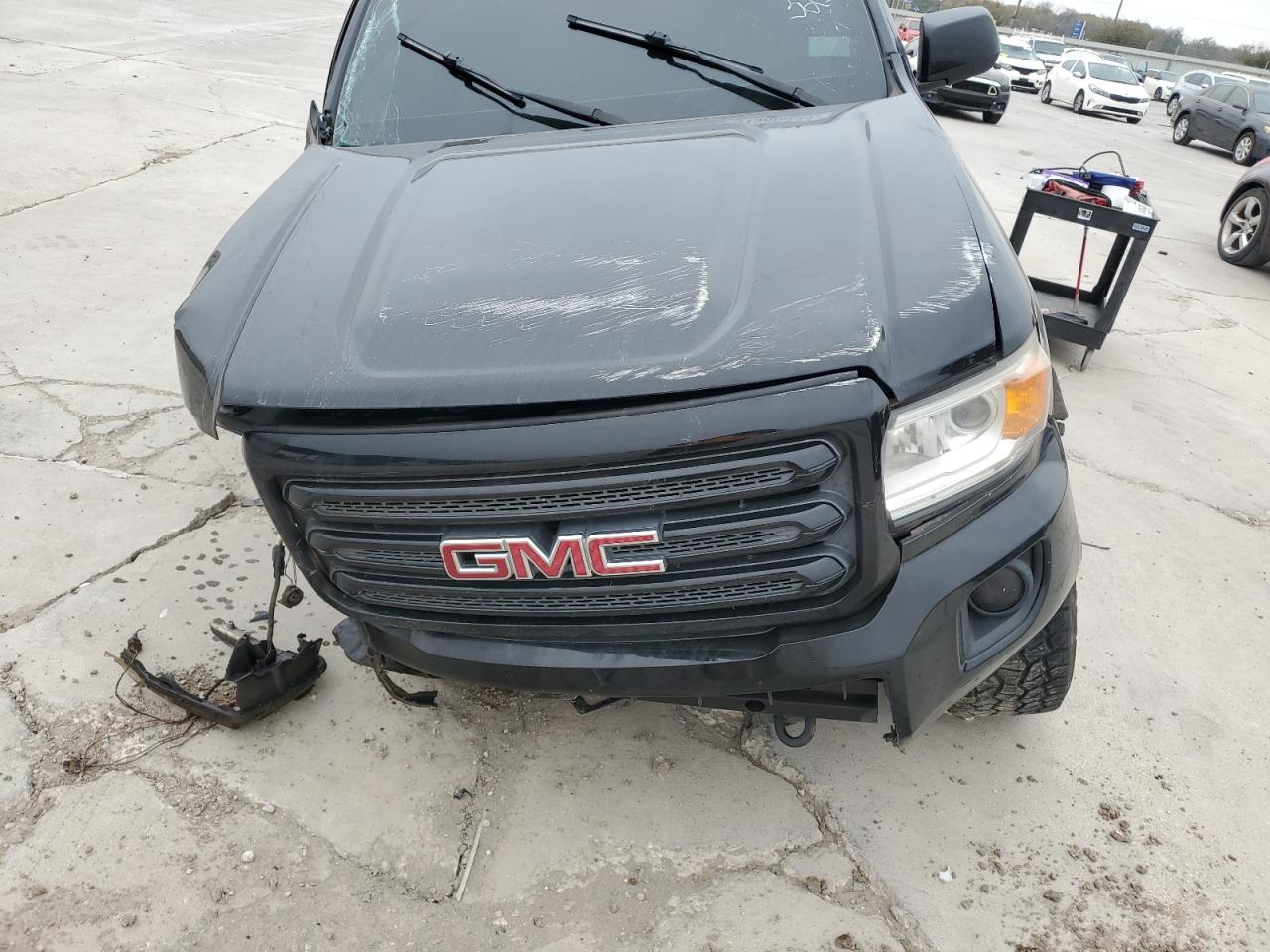 2018 GMC Canyon - Image 12