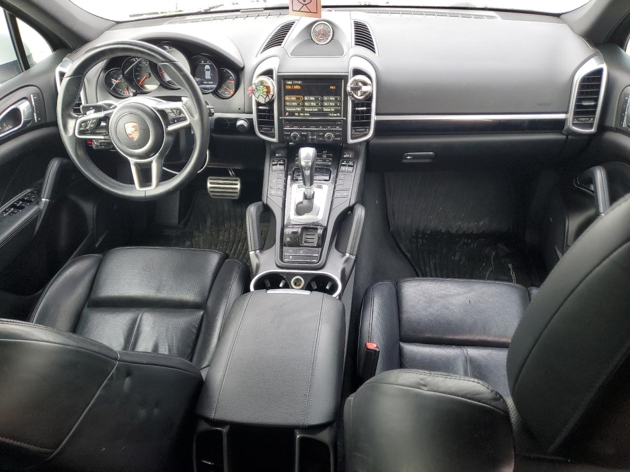 2015 Porsche Cayenne - Image 8