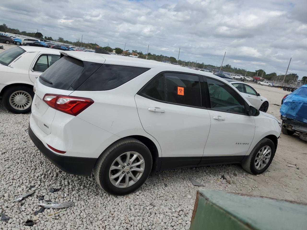2019 Chevrolet Equinox - Image 3