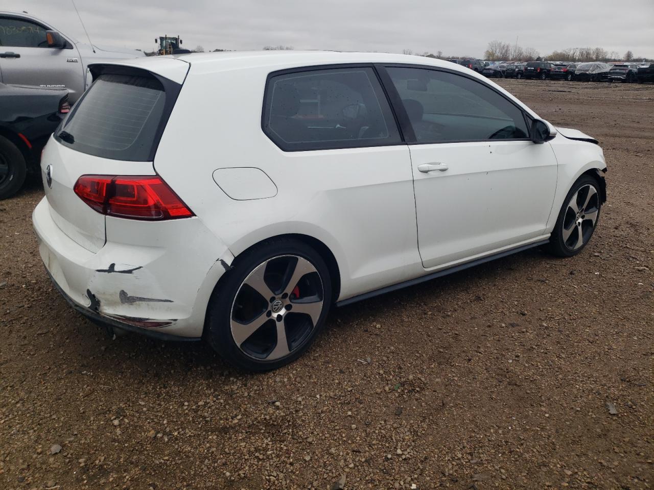 2015 Volkswagen GTI - Image 3