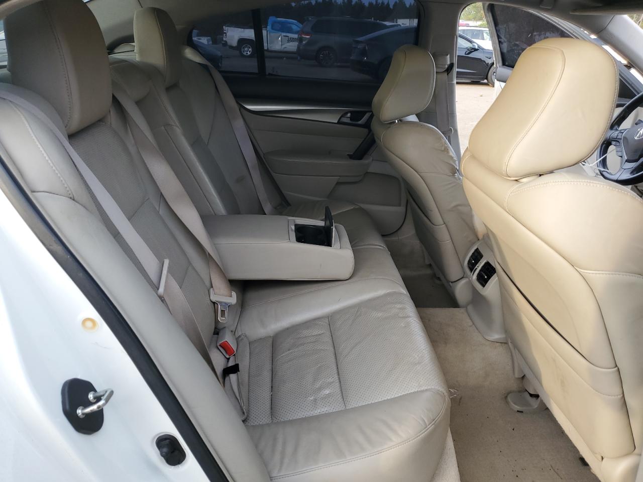 2010 Acura TL - Image 10