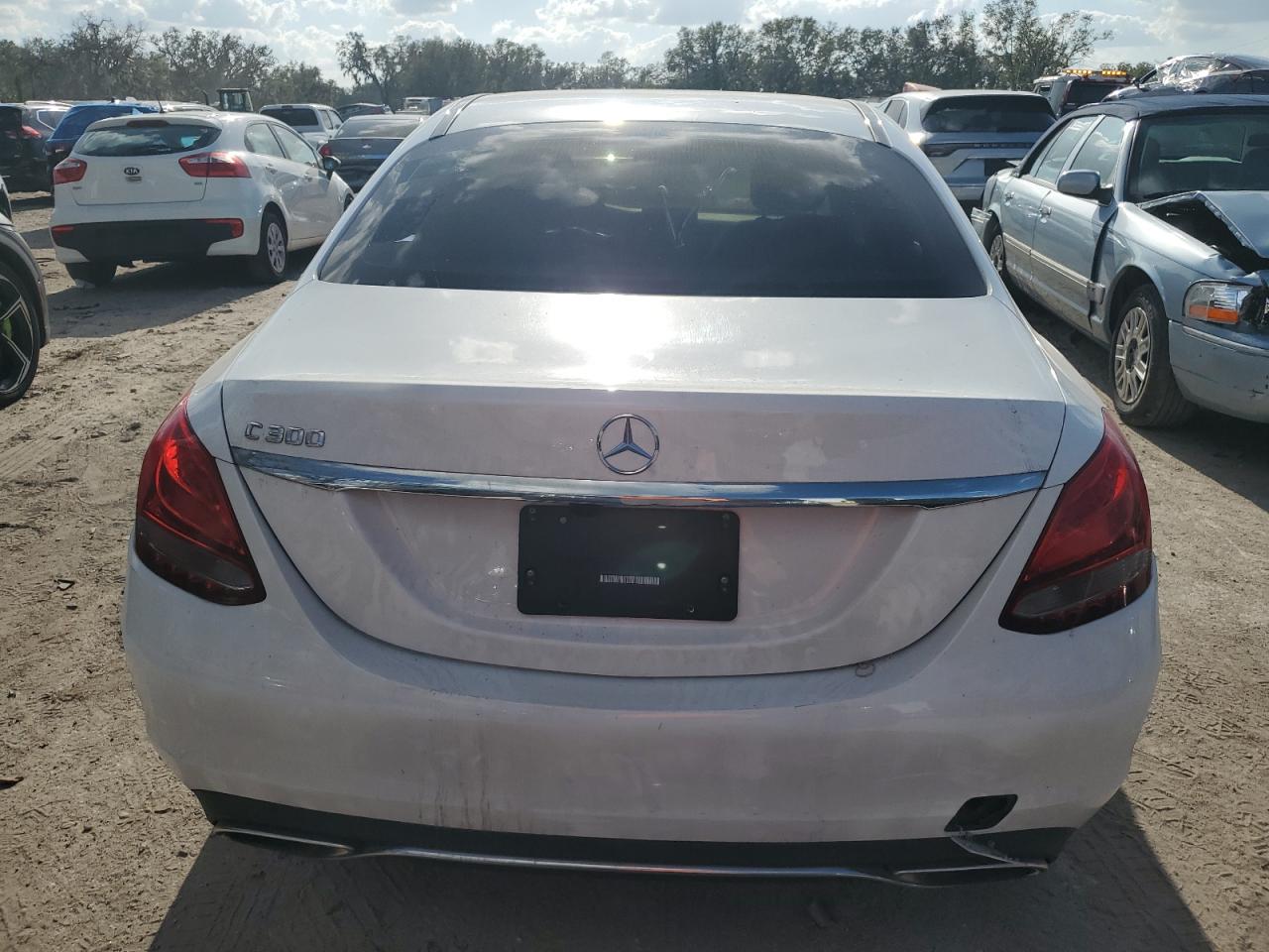 2016 Mercedes-Benz C 300 VIN: 55SWF4JB4GU173286 Lot: 80362624