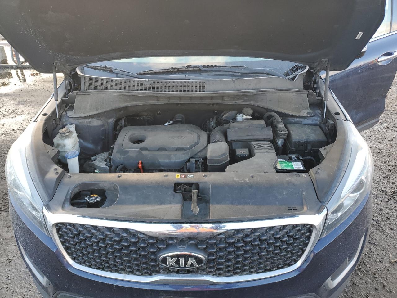 2016 Kia Sorento - Image 12