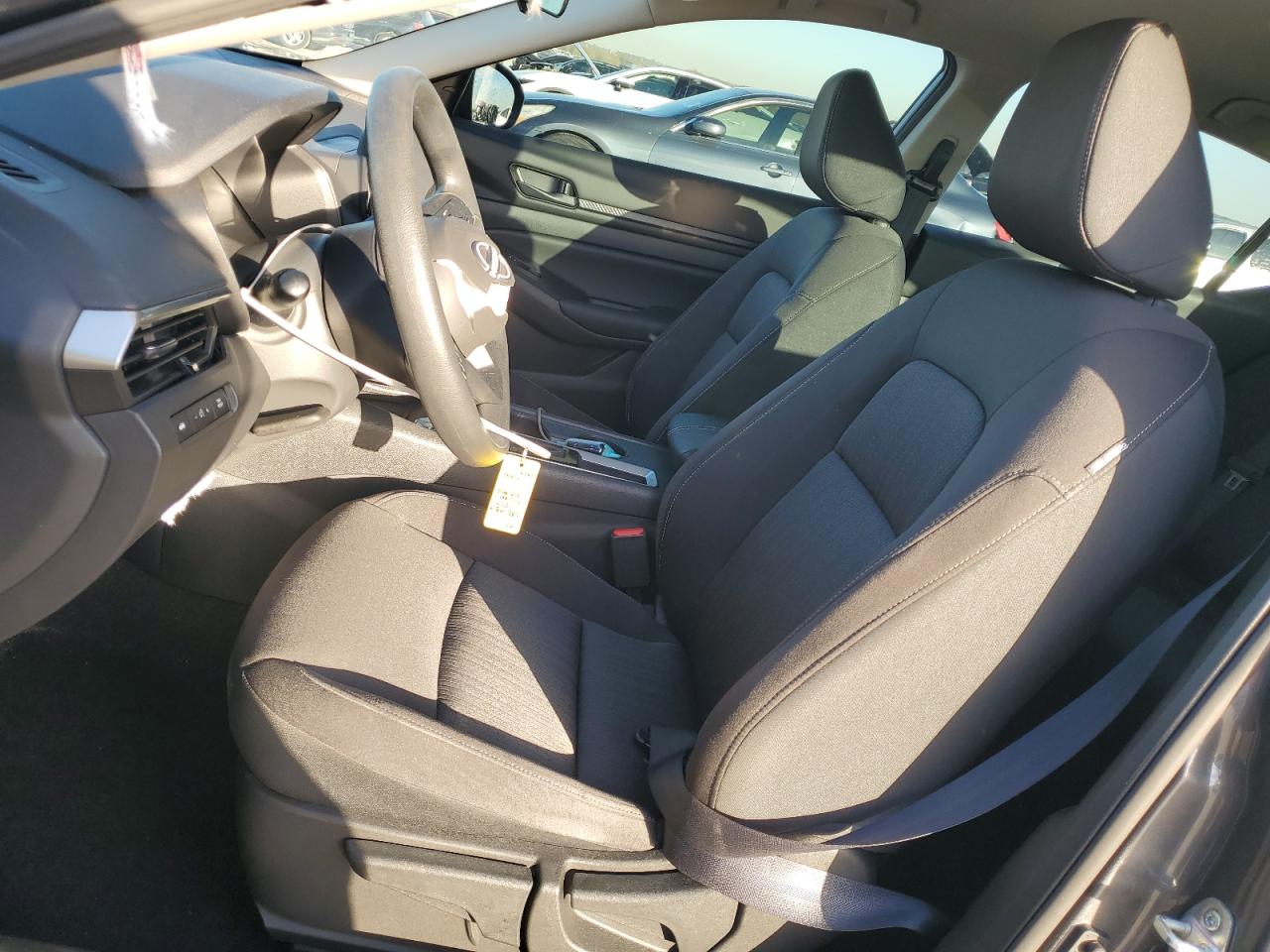 2024 Nissan Altima - Image 7