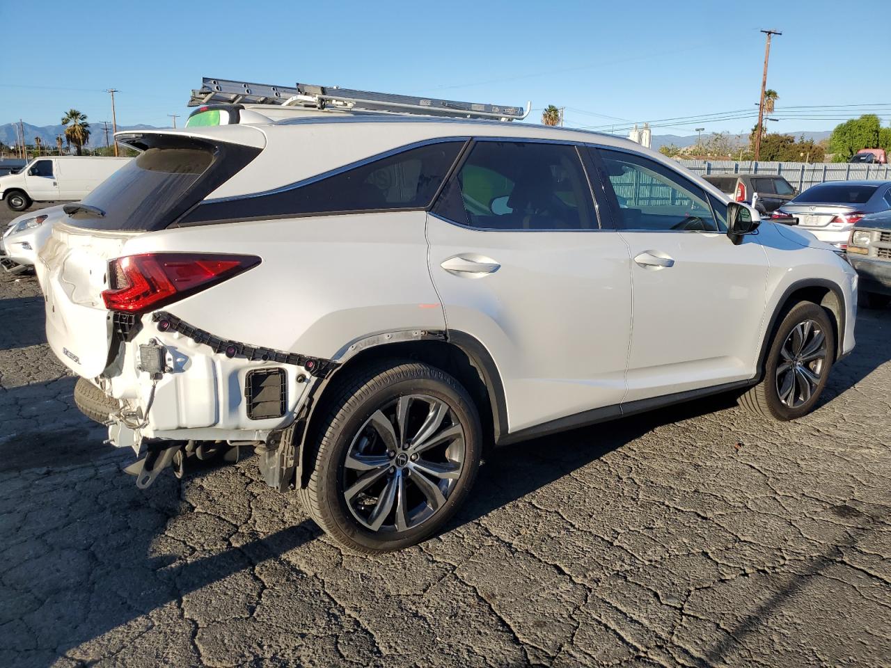 VIN JTJHZKFA4N2037694 2022 LEXUS RX350 no.3