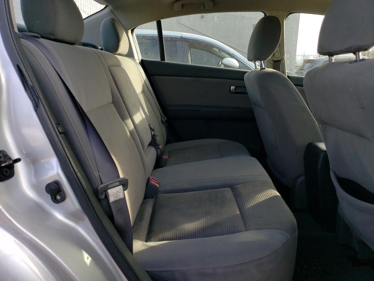 2012 Nissan Sentra - Image 10