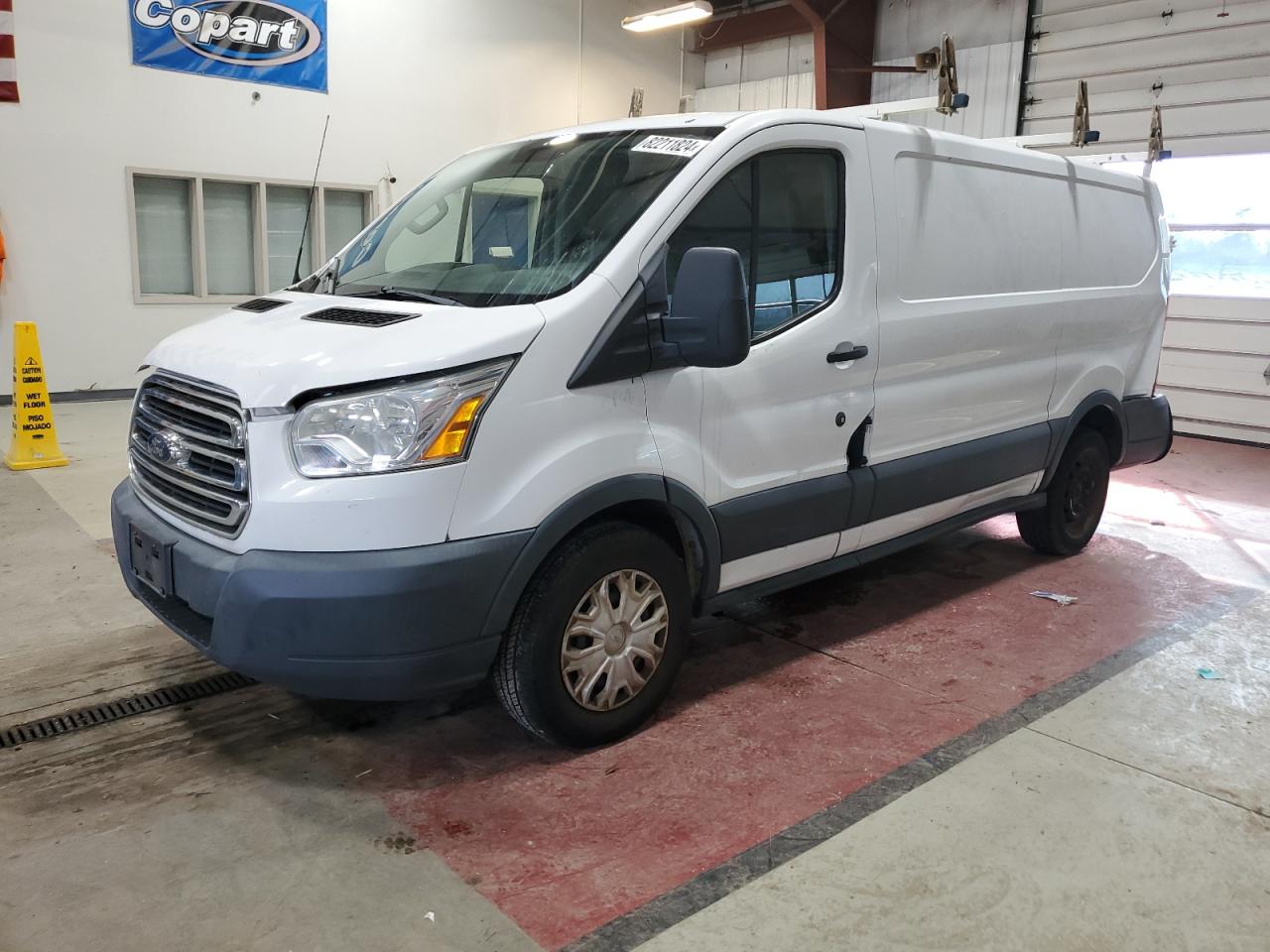 VIN 1FTNE1ZM3FKA13616 2015 FORD TRANSIT no.1