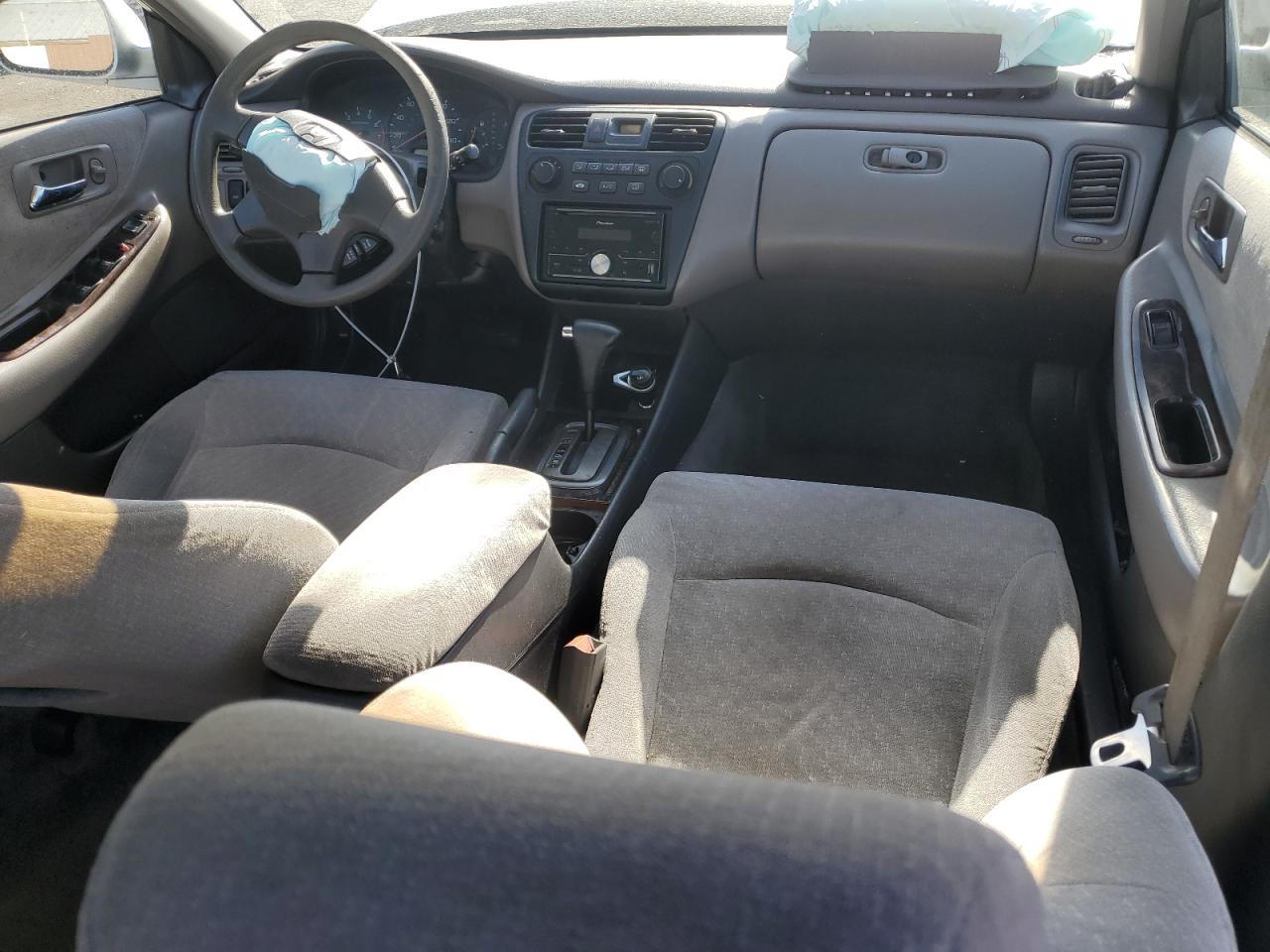 2002 Honda Accord - Image 8