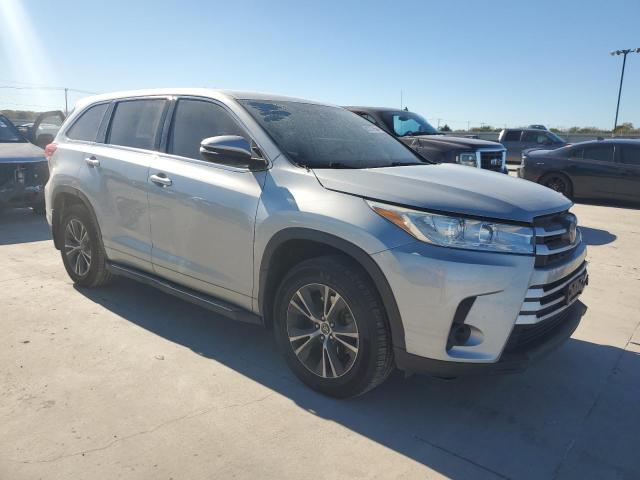  TOYOTA HIGHLANDER 2018 Серый