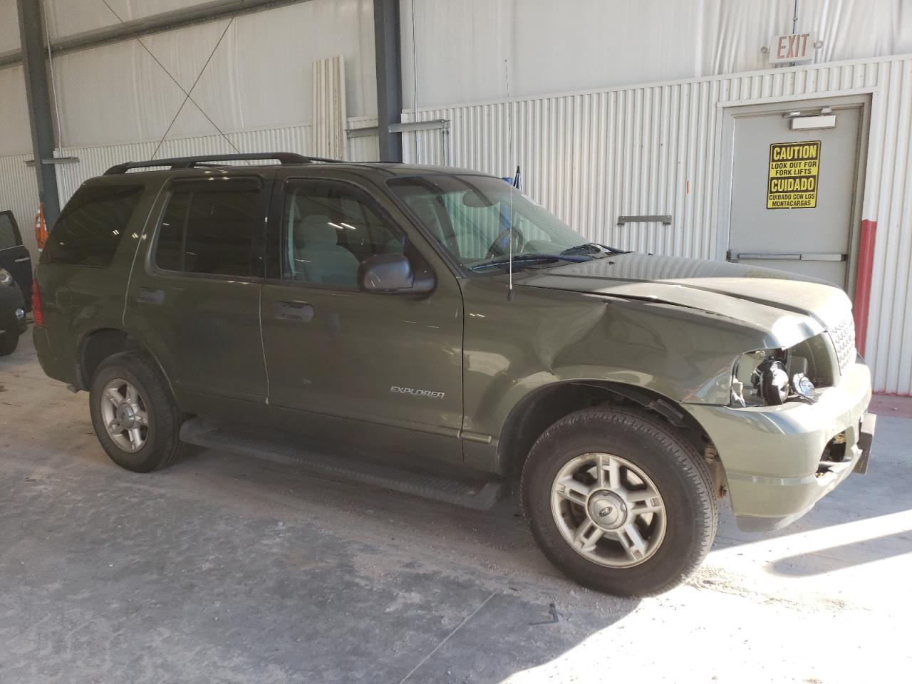 2004 Ford Explorer - Image 4